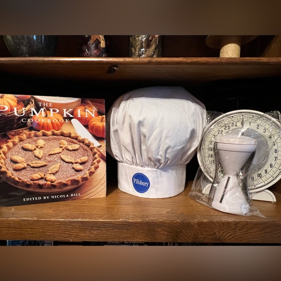 Pillsbury/ Veggetti Spiralizer Other - Veggetti Food Prep, Vintage Pillsbury Chef Hat & Cookbook Lot 👩🏻🍳